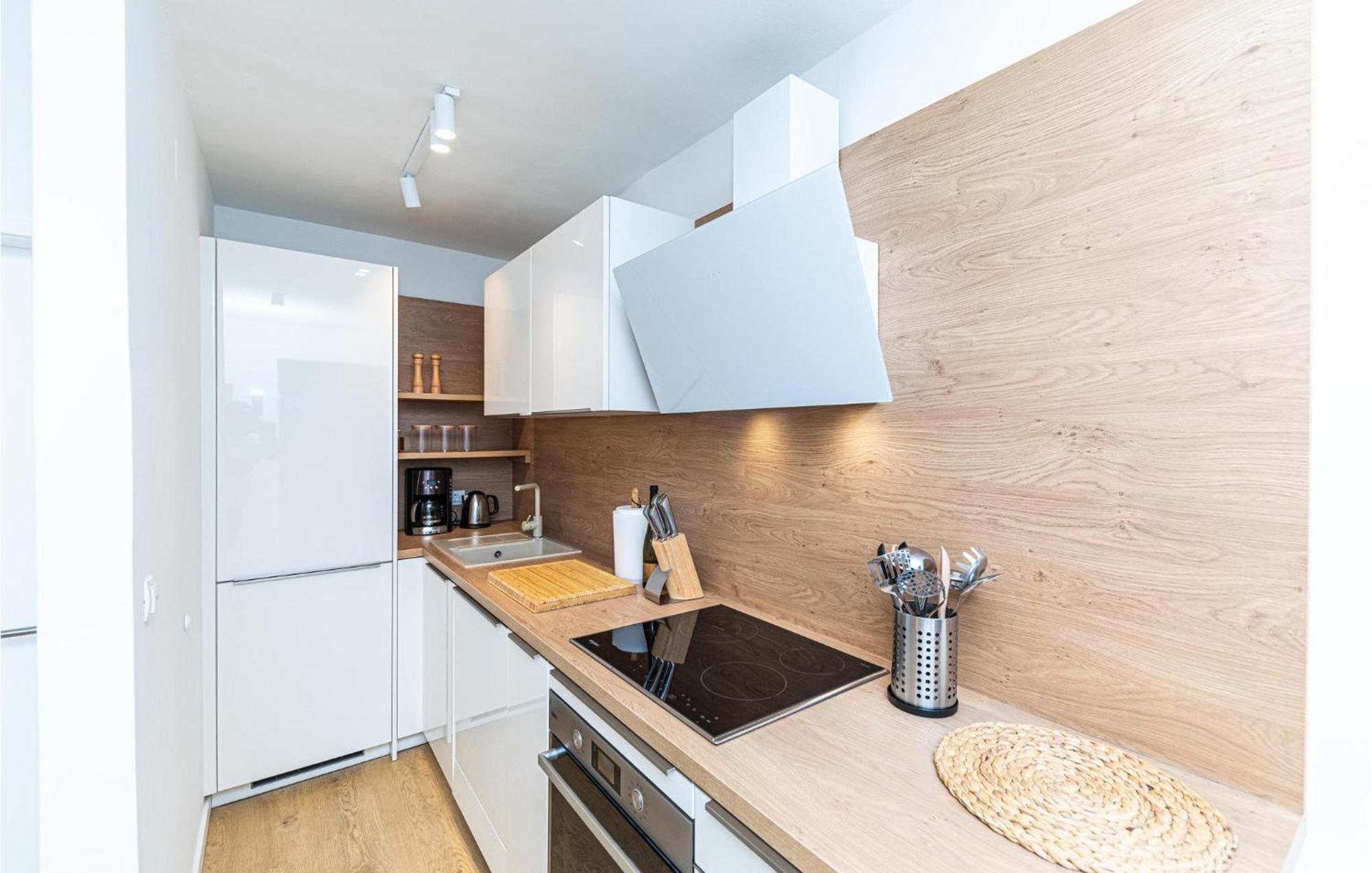 3 Bedroom Lovely Home In Ядрия Екстериор снимка